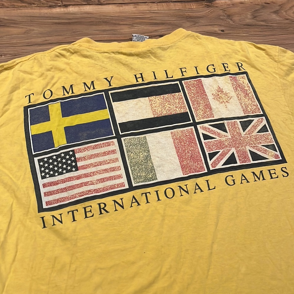1996 Tommy Hilfiger international games big logo t-Shirt!
